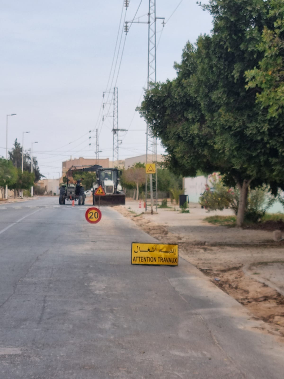 Travaux de réfection de chaussée à Ghomrassen – Tataouine